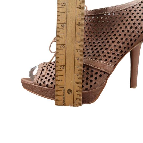 Vince Camuto Shoes Womens 8.5 Pump Booties Stiletto Lace UP Laser Cut Leather - Picture 4 of 15